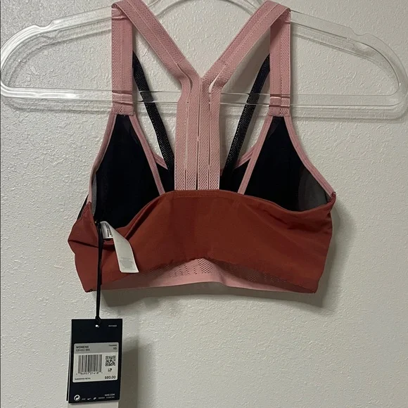 Nike Women's Two-Tone Sports Bra - Picture 6 of 6